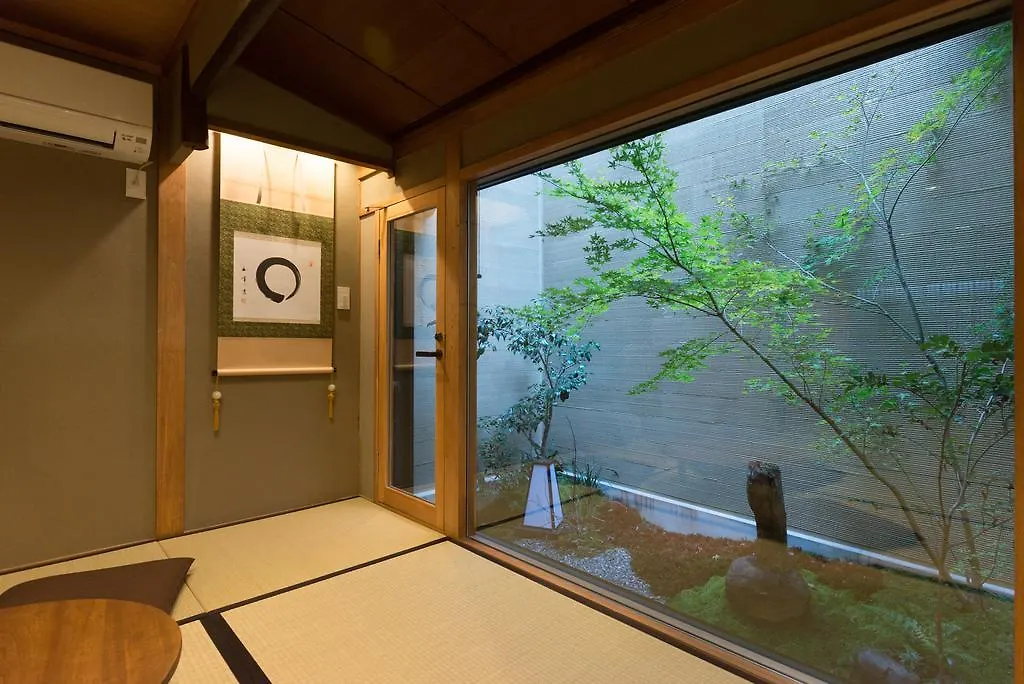 Вилла Kakishibu An Machiya House Киото Дом отдыха