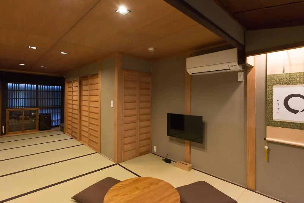 Вилла Kakishibu An Machiya House Киото 0*,  Япония