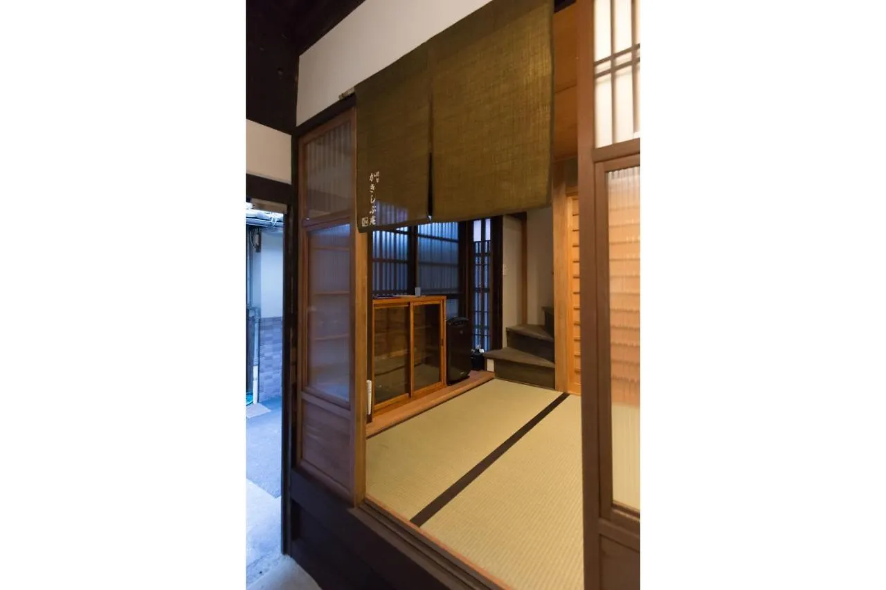 Вилла Kakishibu An Machiya House Киото Дом отдыха